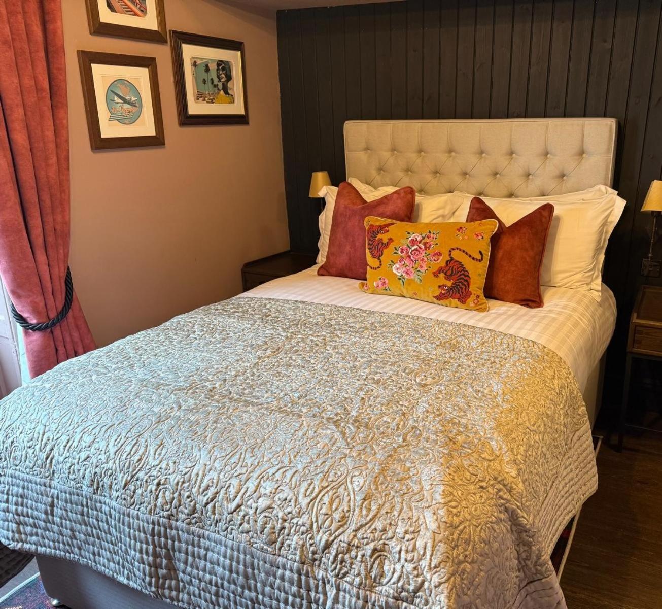 Punch House 3* Monmouth
